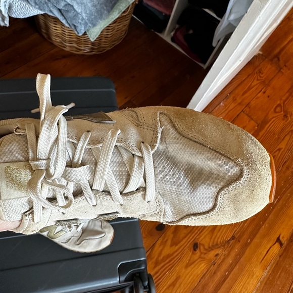 NB 520 Woman’s size 10 sneakers - Picture 4 of 9